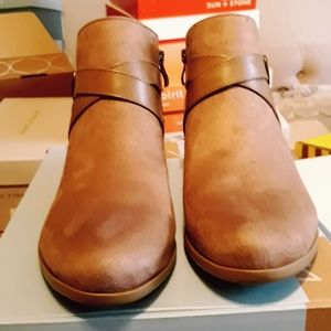 Life Stride Booties NWT sold with box